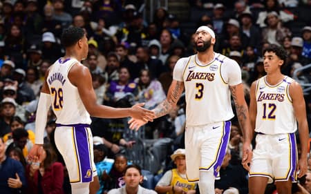 Rui-Hachimura-Anthony-Davis-Max-Christie-Los-Angeles-Lakers-NBA-scaled-aspect-ratio-512-320