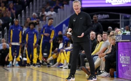 Steve-Kerr-1-aspect-ratio-512-320