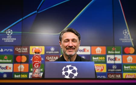 Tecnico-do-Dortmund-Kovac-concede-coletiva-antes-de-jogo-contra-Barcelona-pela-Champions-League-scaled-aspect-ratio-512-320