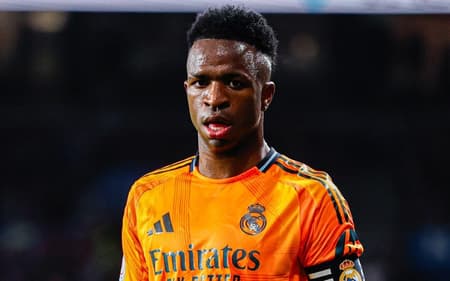 Vini-Jr-Real-Madrid-4-aspect-ratio-512-320