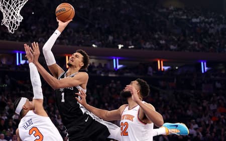 Wembanyama-San-Antonio-Spurs-NBA-scaled-aspect-ratio-512-320