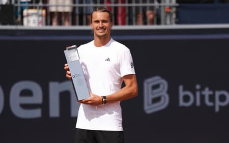 Zverev-aspect-ratio-512-320