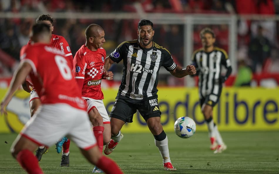 Atlético-MG: Hulk e Scarpa se juntam ao elenco nesta quinta-feira