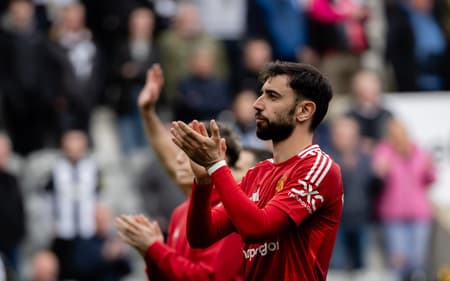 bruno-fernandes-manchester-united-scaled-aspect-ratio-512-320