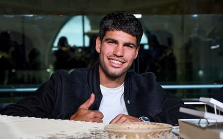 carlitos-1-aspect-ratio-512-320