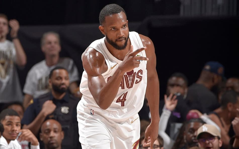 Evan Mobley, do Cavaliers, supera Draymond Green e é o defensor do ano na NBA