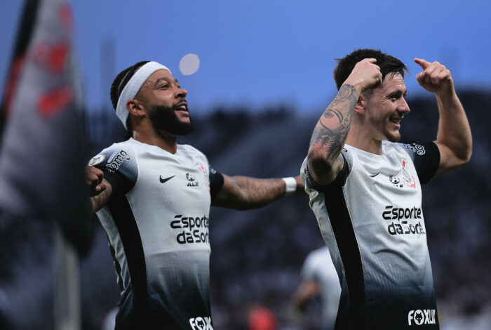 Memphis Depay sobe no ranking: veja os estrangeiros com mais gols na história do Corinthians