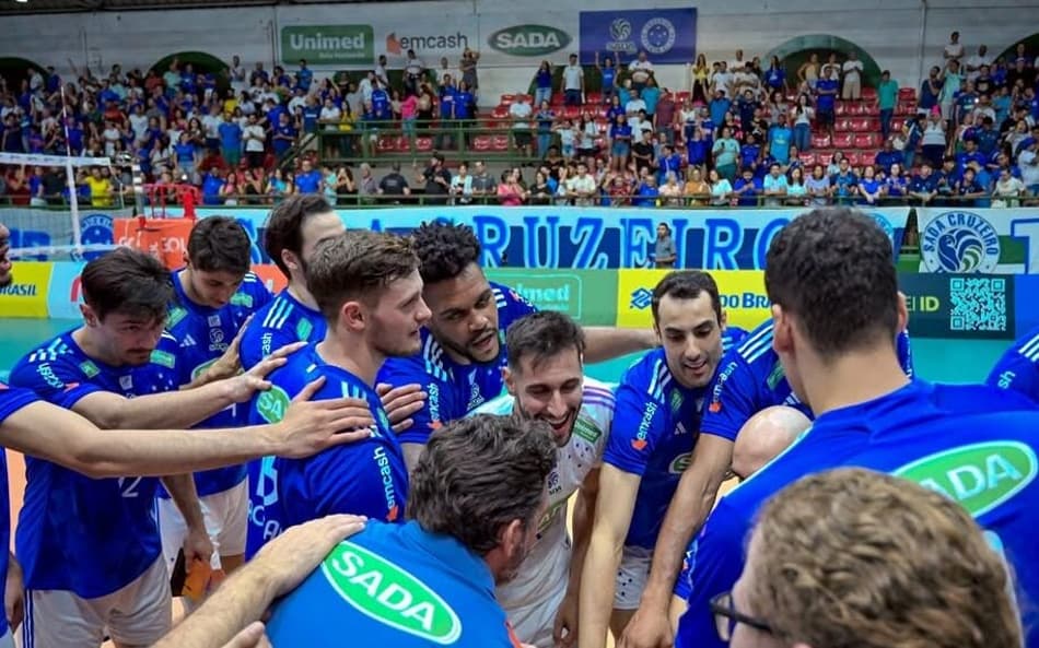 Com tranquilidade, Cruzeiro varre Praia Clube em jogo 1 das semifinais da Superliga masculina