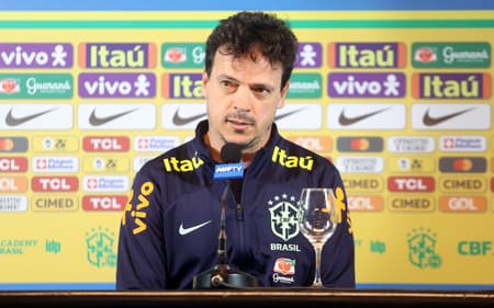 fernando_diniz_coletiva_uruguai_brasil-aspect-ratio-512-320