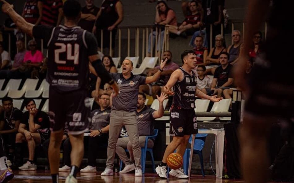 Caxias surpreende Flamengo e mais! Veja os resultados dos Playoffs do NBB