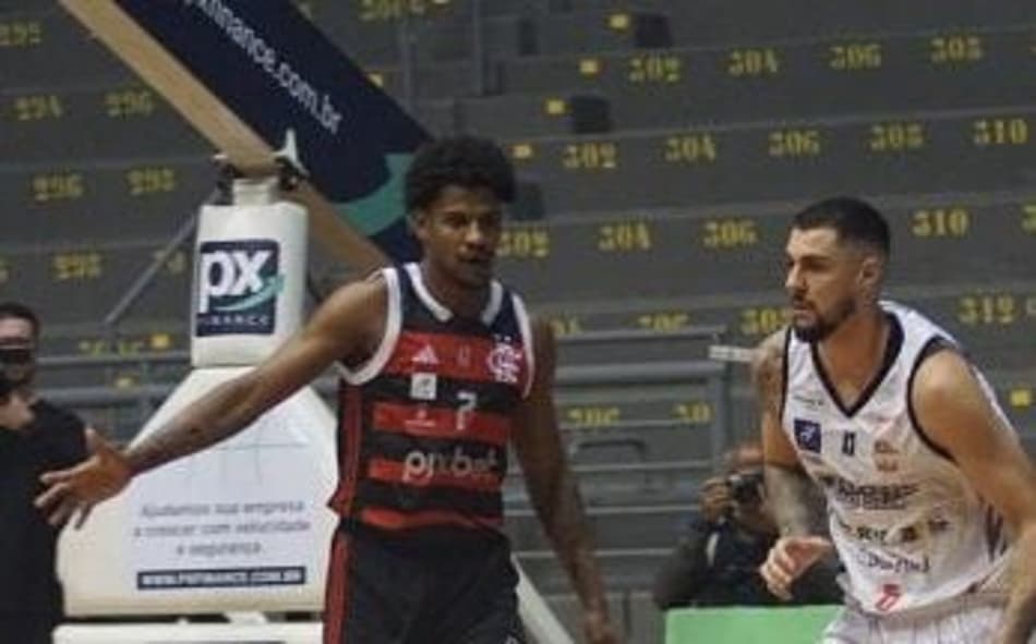Flamengo e Vasco conquistam vantagem nos playoffs do NBB; veja resultados desta quarta-feira (23)