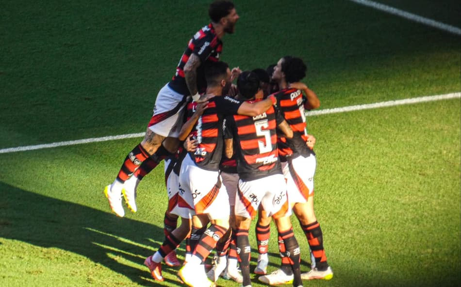 Melhores momentos: Com dois de Pedro, Corinthians sofre goleada diante do Flamengo fora de casa