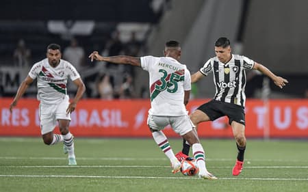 fluminense-botafogo-scaled-aspect-ratio-512-320