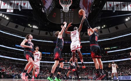 heat-vence-bulls-1-aspect-ratio-512-320