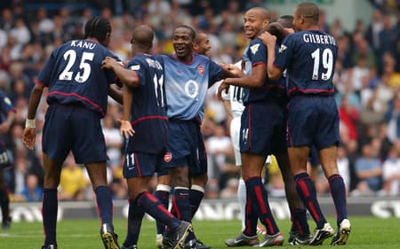 Um dos integrantes do time dos "Invencíveis" do Arsenal concedeu entrevista ao jornal "MARCA" (Foto: Paul Barker/AFP)