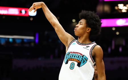 jaylen-wells-memphis-grizzlies-charlotte-hornets-nba-scaled-aspect-ratio-512-320