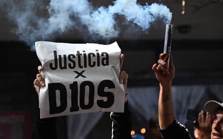 justica-maradona-scaled-aspect-ratio-512-320