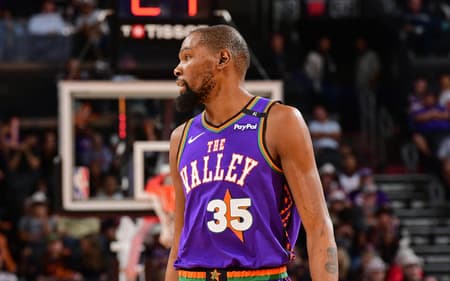kevin-durant-phoenix-suns-nba-scaled-aspect-ratio-512-320