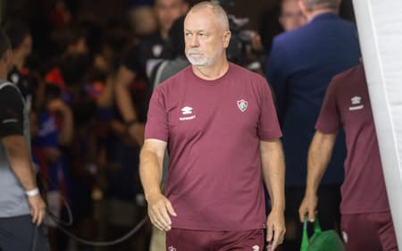 mano-menezes-fluminense-scaled-aspect-ratio-512-320