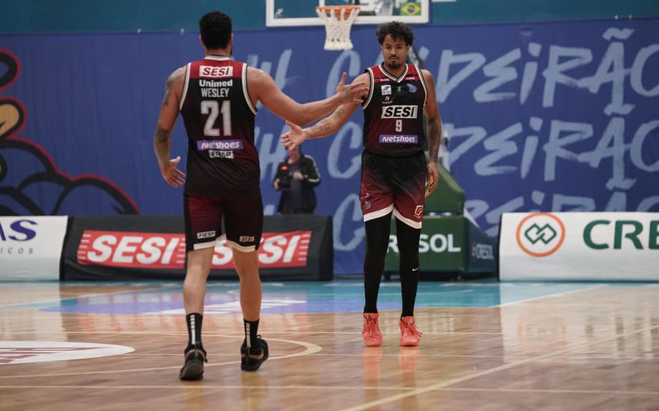 Com emoção, Franca e São Paulo vencem e abrem vantagem nos Playoffs do NBB
