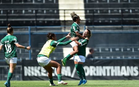 palmeiras-4-aspect-ratio-512-320