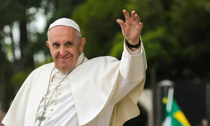 Vezes em que Papa Francisco mostrou ser fanático por futebol; relembre