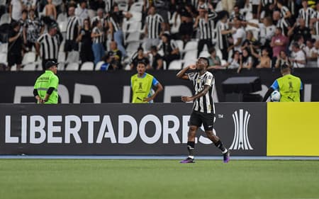patrick-de-paula-botafogo-carabobo-scaled-aspect-ratio-512-320
