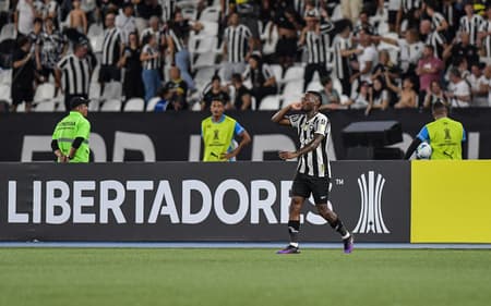patrick-de-paula-botafogo-carabobo-scaled-aspect-ratio-512-320