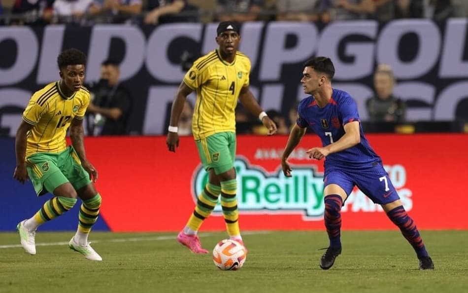 Quatro jogos abriram a disputa da Copa Ouro