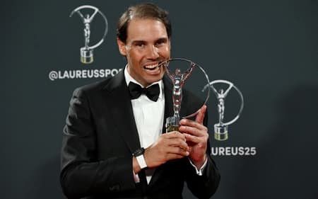 rafael-nadal-laureus-aspect-ratio-512-320
