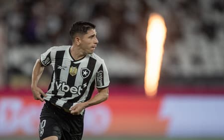 savarino-botafogo-sao-paulo-2-scaled-aspect-ratio-512-320