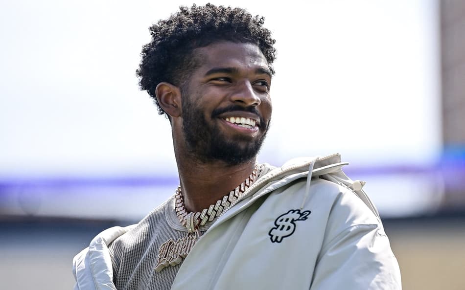 Shedeur Sanders pode perder mais de US$ 20 milhões após ficar fora de rodada no Draft da NFL