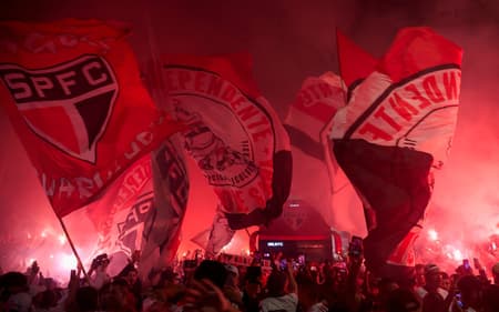 torcida_sao_paulo-scaled-aspect-ratio-512-320